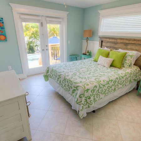 Key Lime Cottage Holmes Beach Exterior photo